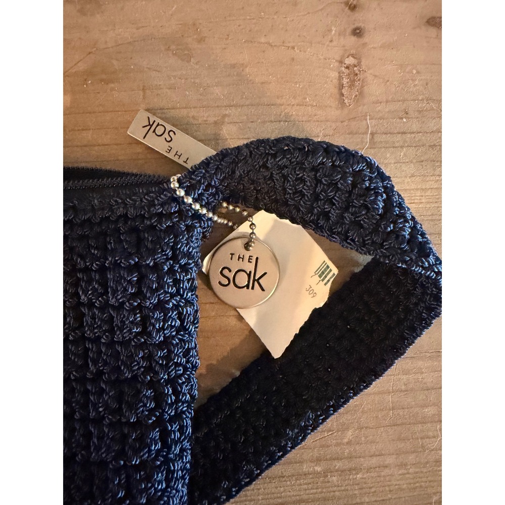 The Sak Navy Blue Crochet Hobo Bag Shoulder Purse Zip Top Boho NWT - Picture 2 of 7